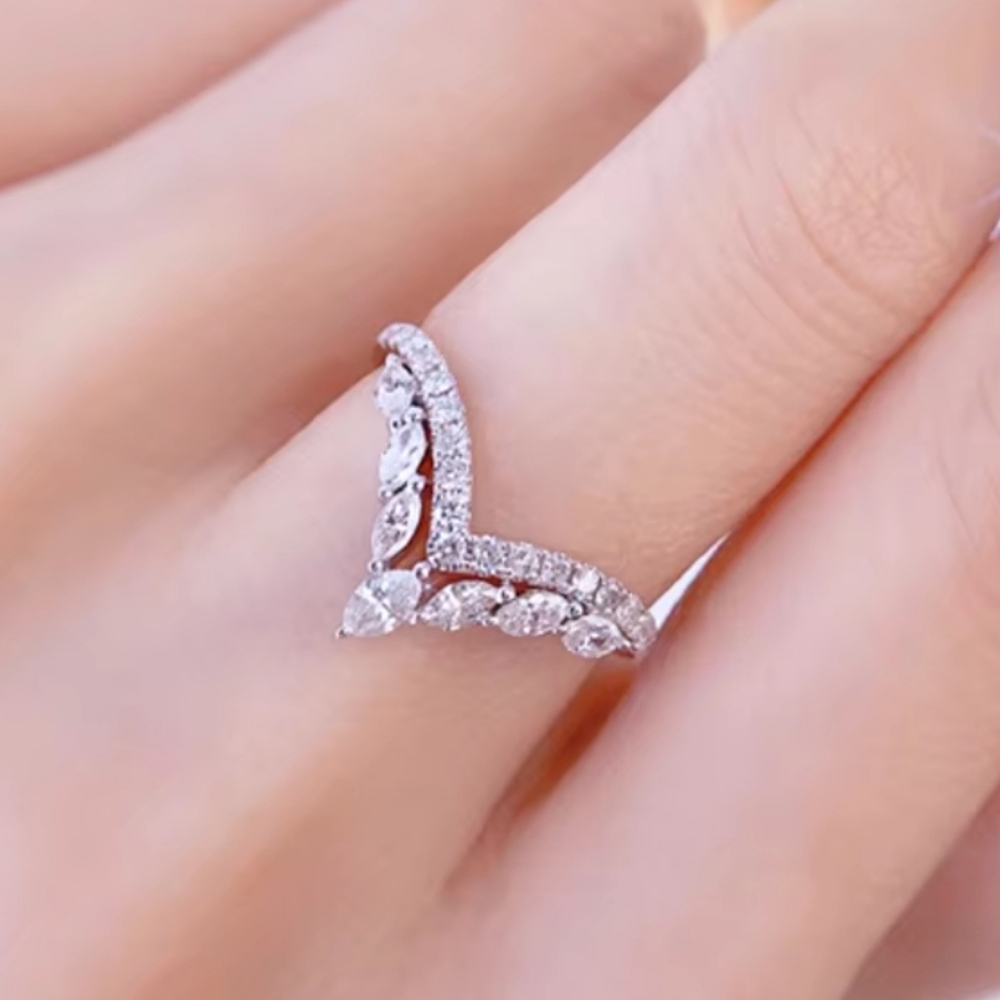 Silver Plated Cubic Zirconia Tiara Princess Style Accent Ring S6